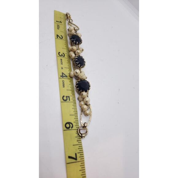 Vintage Bracelet Gold Tone Black Rhinestone dog tooth prong etched oval link - Picture 6 of 8